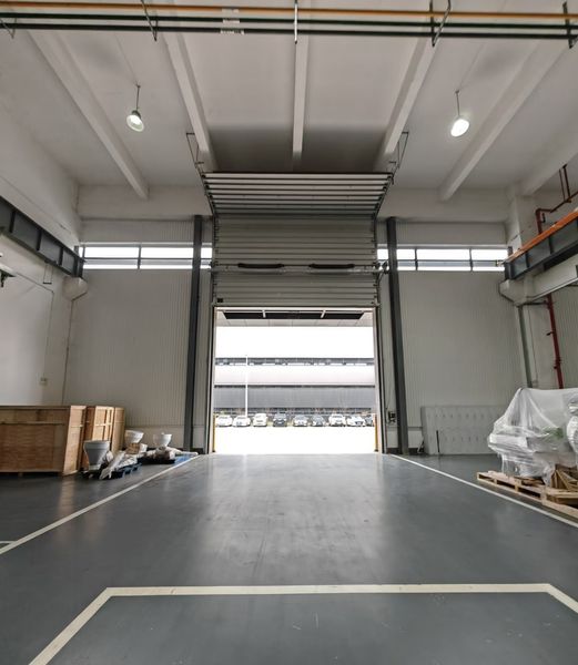 Shanghai Yushi Technology Development Co., Ltd. línea de producción del fabricante